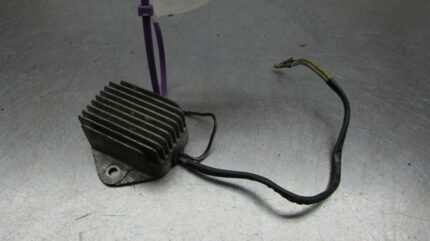 Suzuki GS1000 GS 1000 1978-1979 REG/REC Regulator Voltage Rectifier 32500-49010