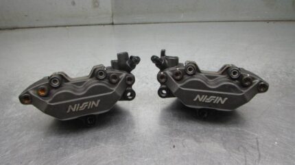 Suzuki GSF1200 MK2 BANDIT GSF 1200 2000-On Pair Of Front Brake Calipers/Calliper